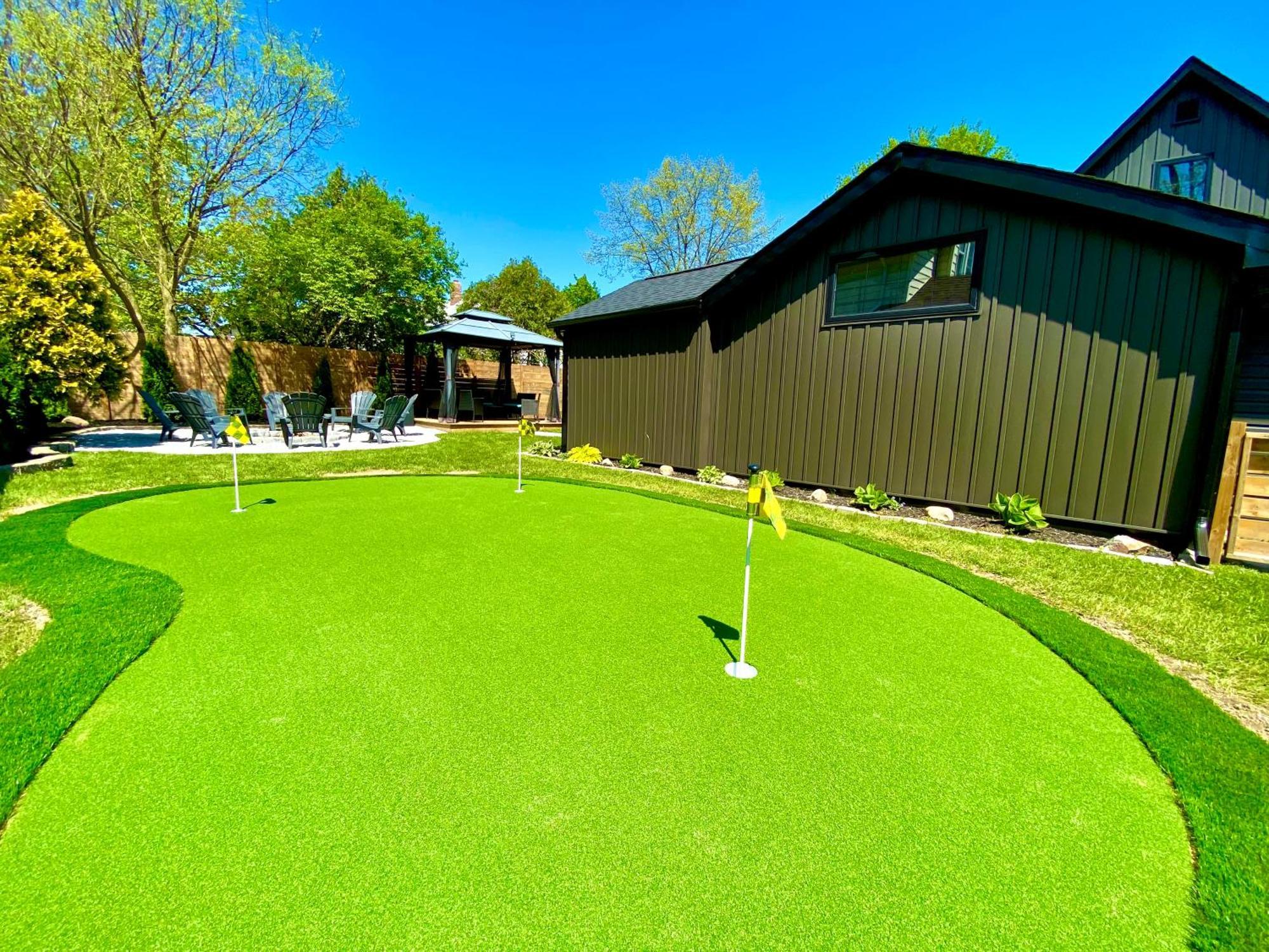 Stylish Downtown Kingsville Getaway With Putting Green, Firepit & Games المظهر الخارجي الصورة