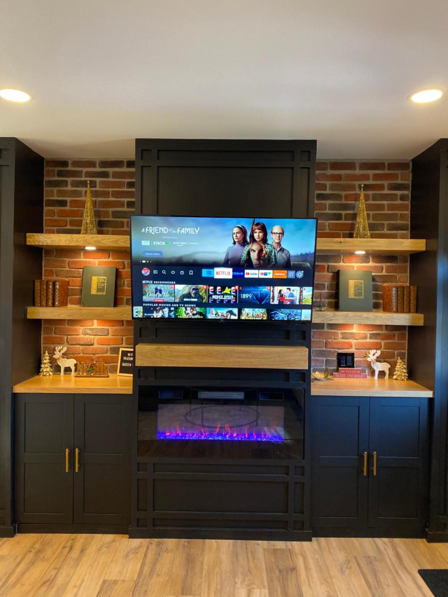 Stylish Downtown Kingsville Getaway With Putting Green, Firepit & Games المظهر الخارجي الصورة